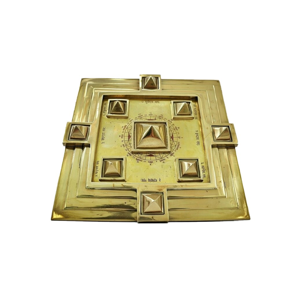 Vastu Navgrah Pyramid Chowki